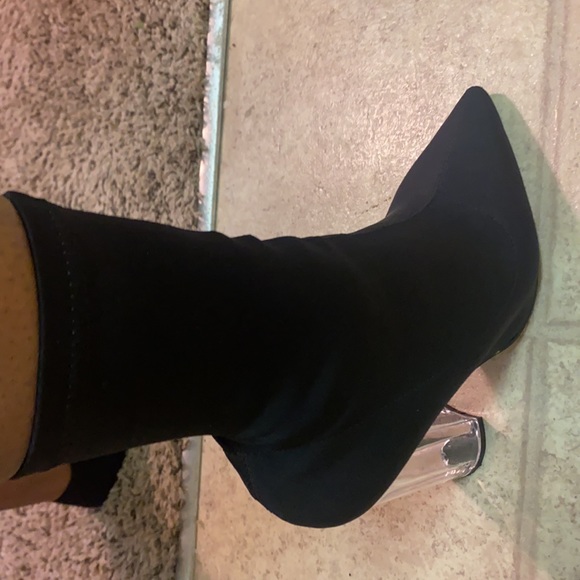 Black bootie glass heel. - Picture 7 of 7